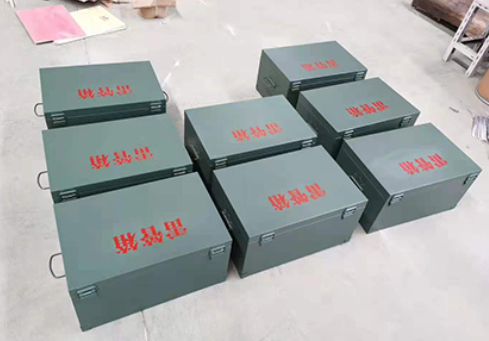 梁园炸药箱和雷管箱一般是怎么存放的？